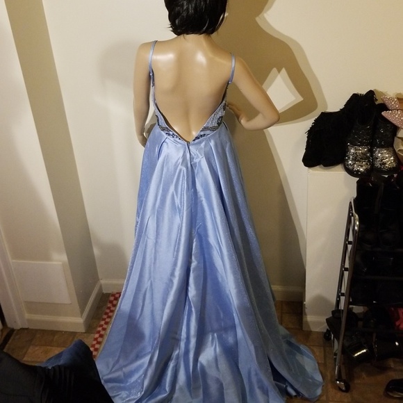 Nwot Beaded‎ shimmery gown - Picture 3 of 9